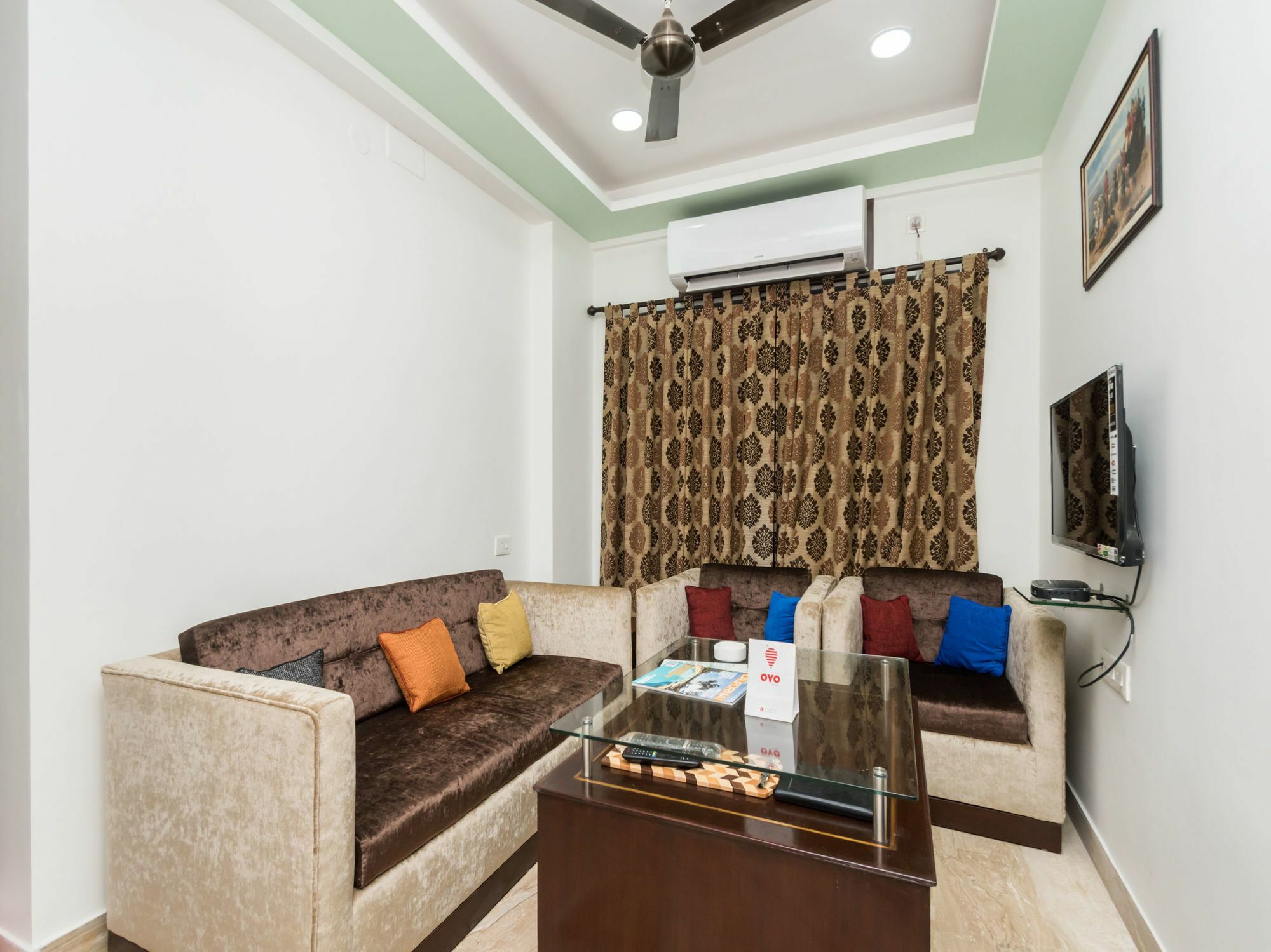 Super Hotel O New Town Near Axis Mall Formerly Spandan Inn Колката Екстериор снимка
