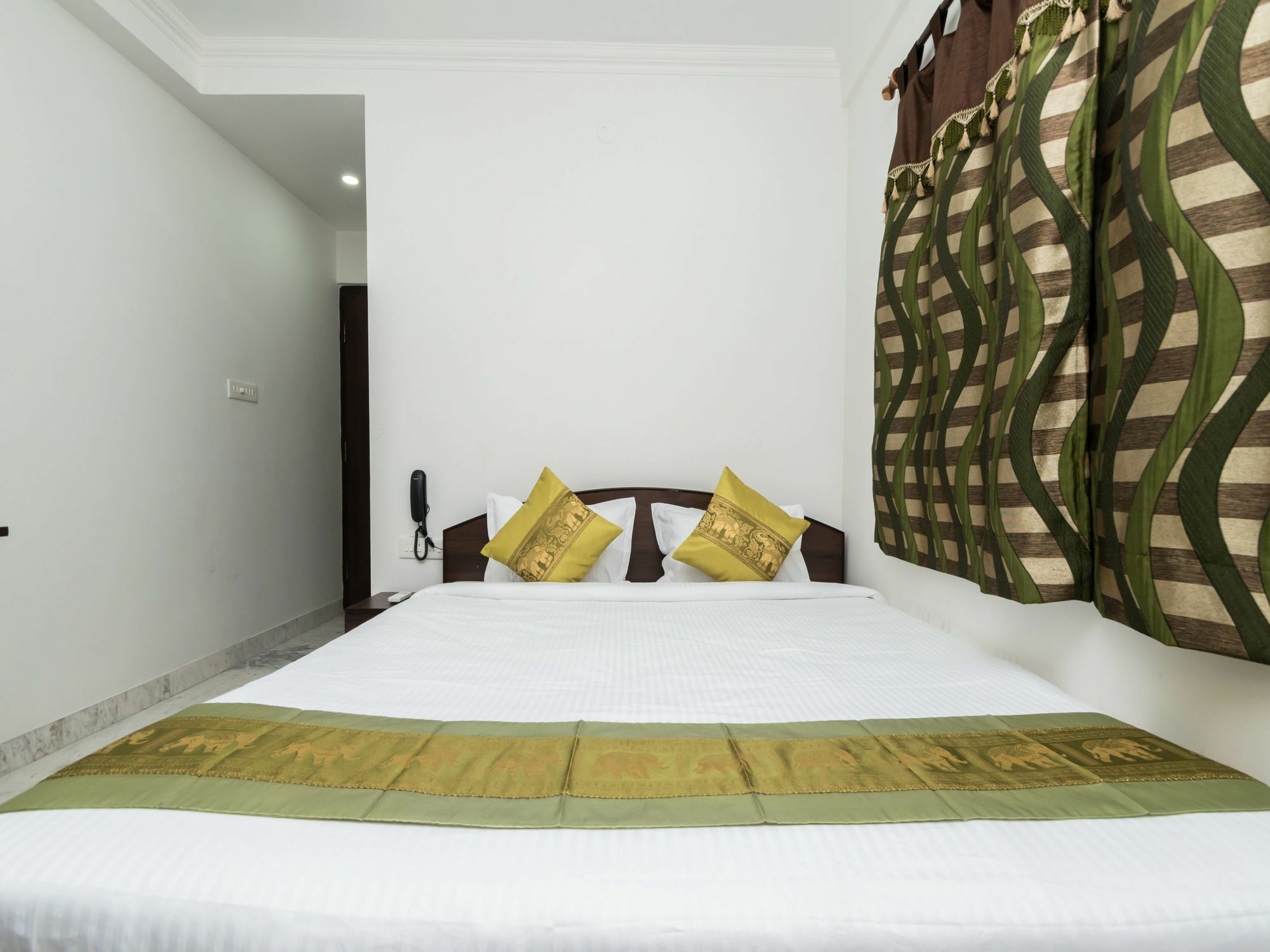 Super Hotel O New Town Near Axis Mall Formerly Spandan Inn Колката Екстериор снимка